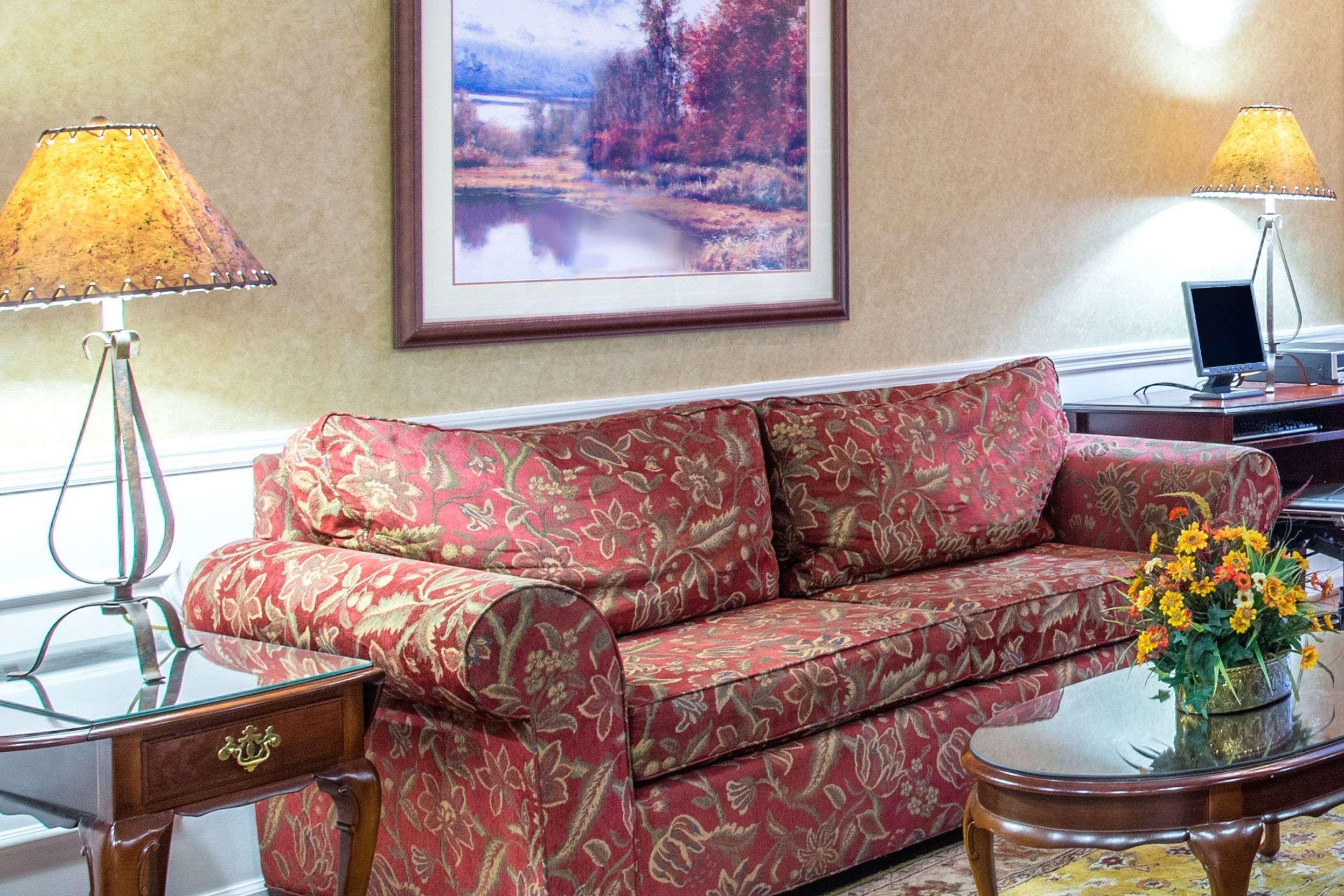 Baymont By Wyndham Hotel Dunn