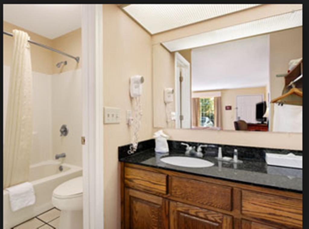 Hotel Baymont By Wyndham 2*